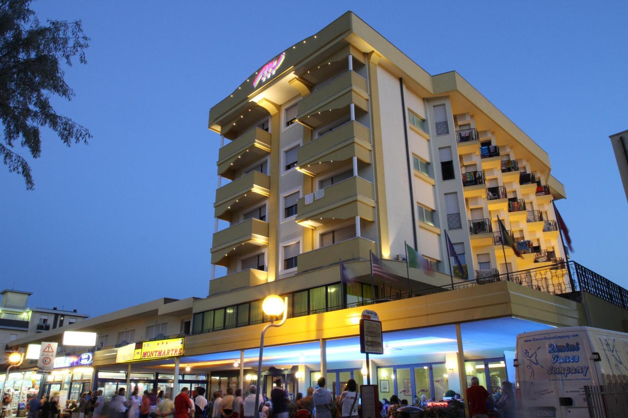 Hotel Montmartre Rimini Esterno foto